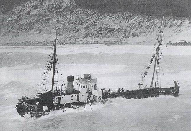 Natone Shipwreck off Rainbow Beach&nbsp;1959