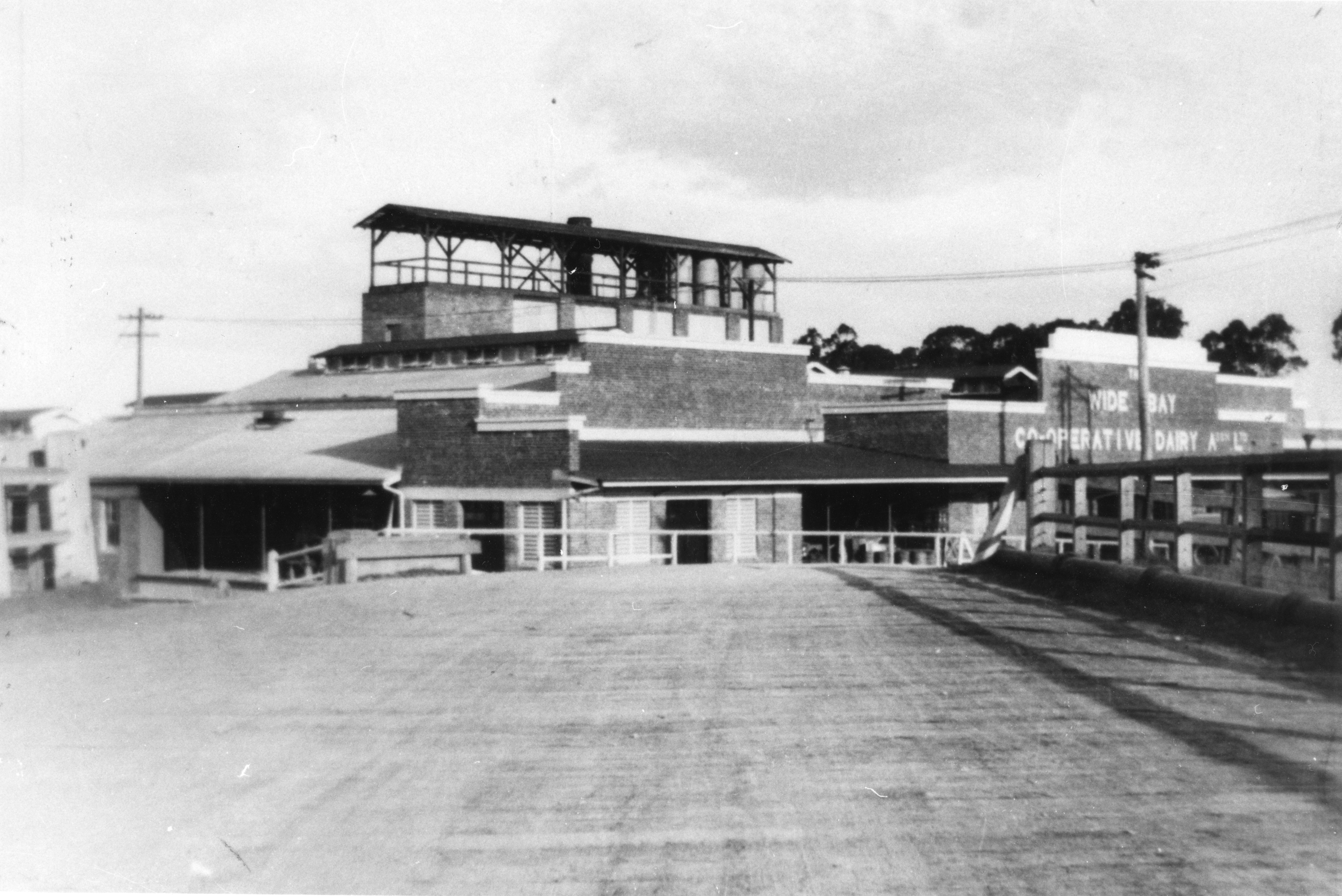 Wide Bay Cooperative Dairy Company Butter Factory, Gympie, 1924