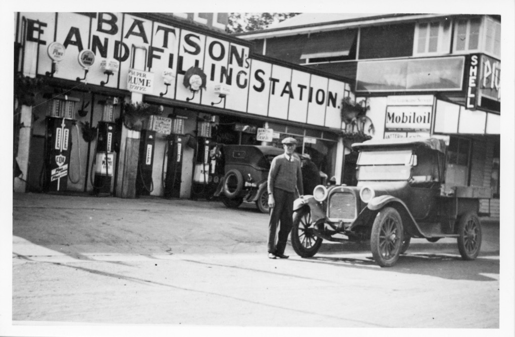 Garages & Servos